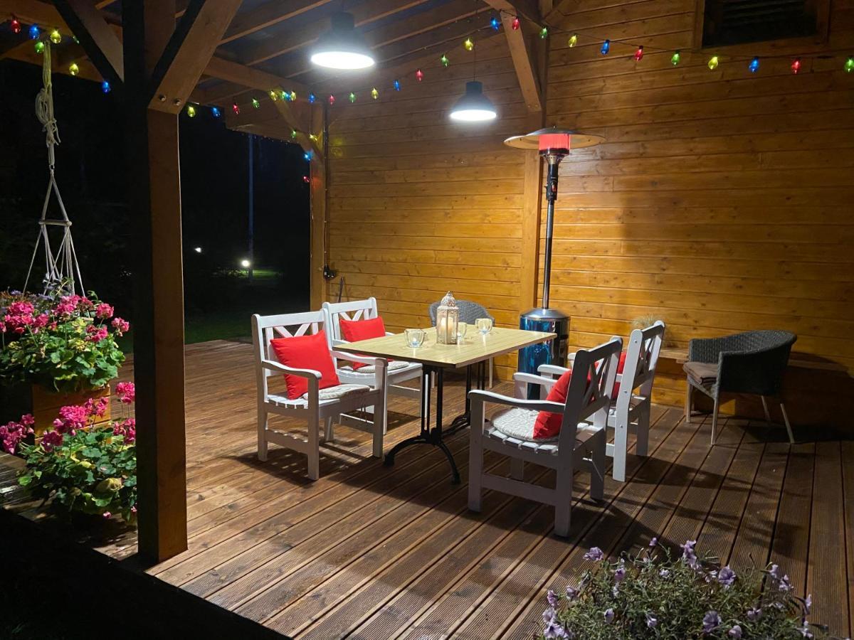 Forest House With Outdoor Hot Tub Jūrkalne المظهر الخارجي الصورة